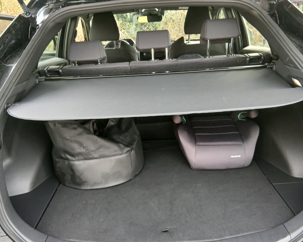 Coffre Toyota bZ4X 452 litres — espace bagages VTC Metz Didier chauffeur privé